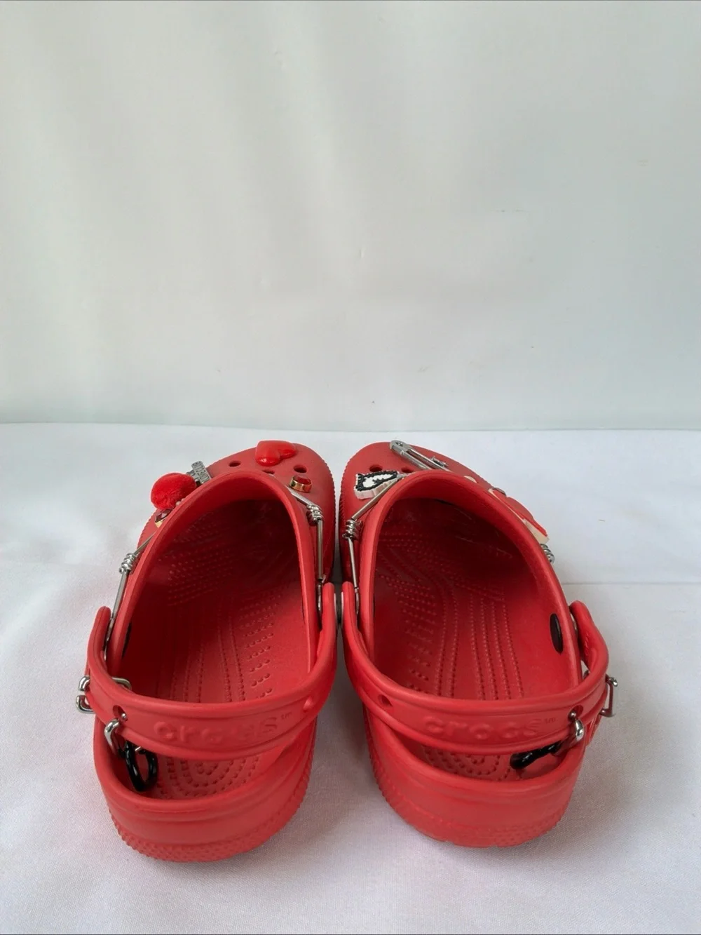 Karol G x  Classic Clog Limited Edition Crocs Red Men’s 4 Women’s 6